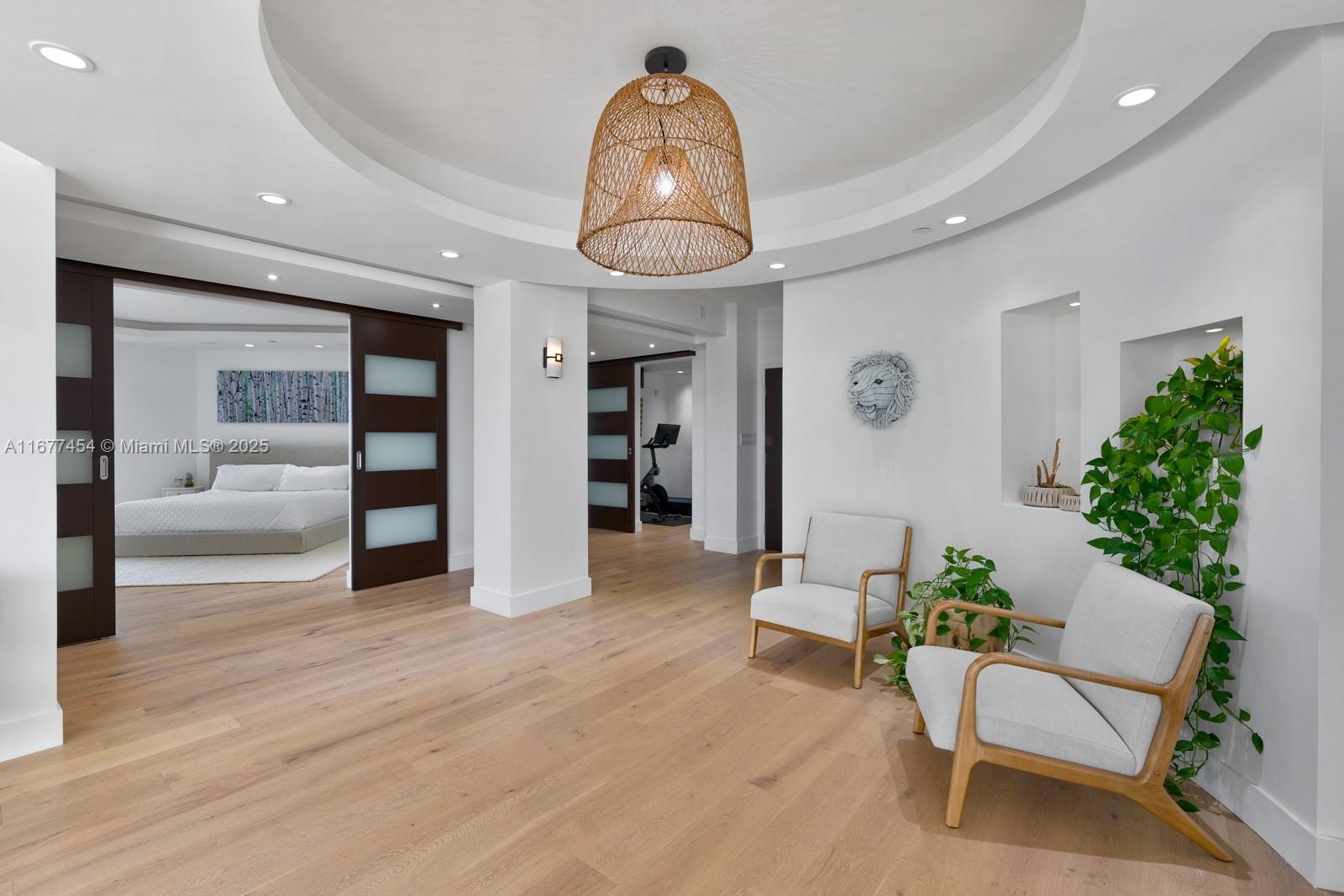 THE VISTAS CONDO - Residential