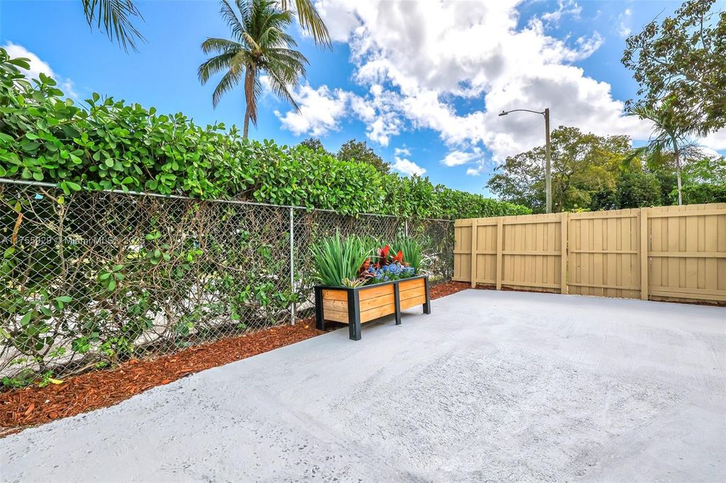 Photo of 2645 Riverland Dr, Fort Lauderdale, FL 33312 (MLS # A11755929)