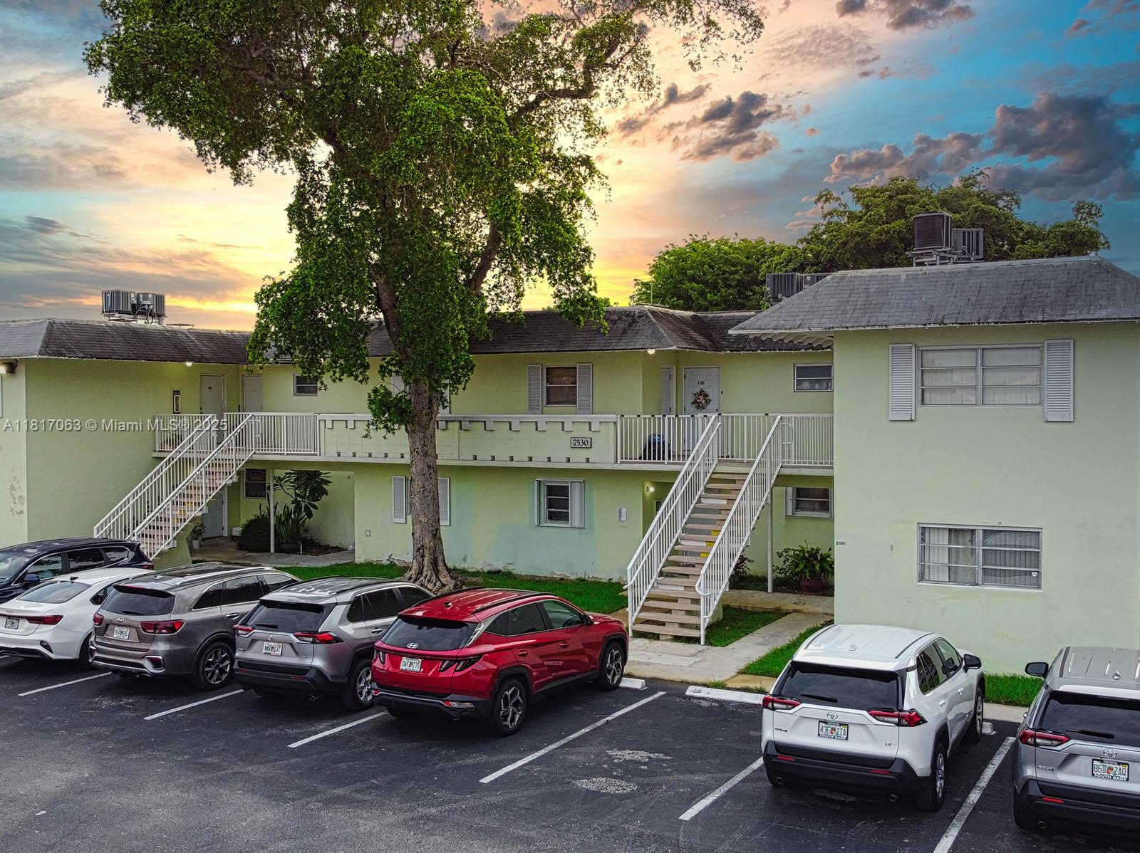 7530 Sw 82nd St G203, Miami, Broward County, Florida - 1 Bedrooms  
1 Bathrooms - 