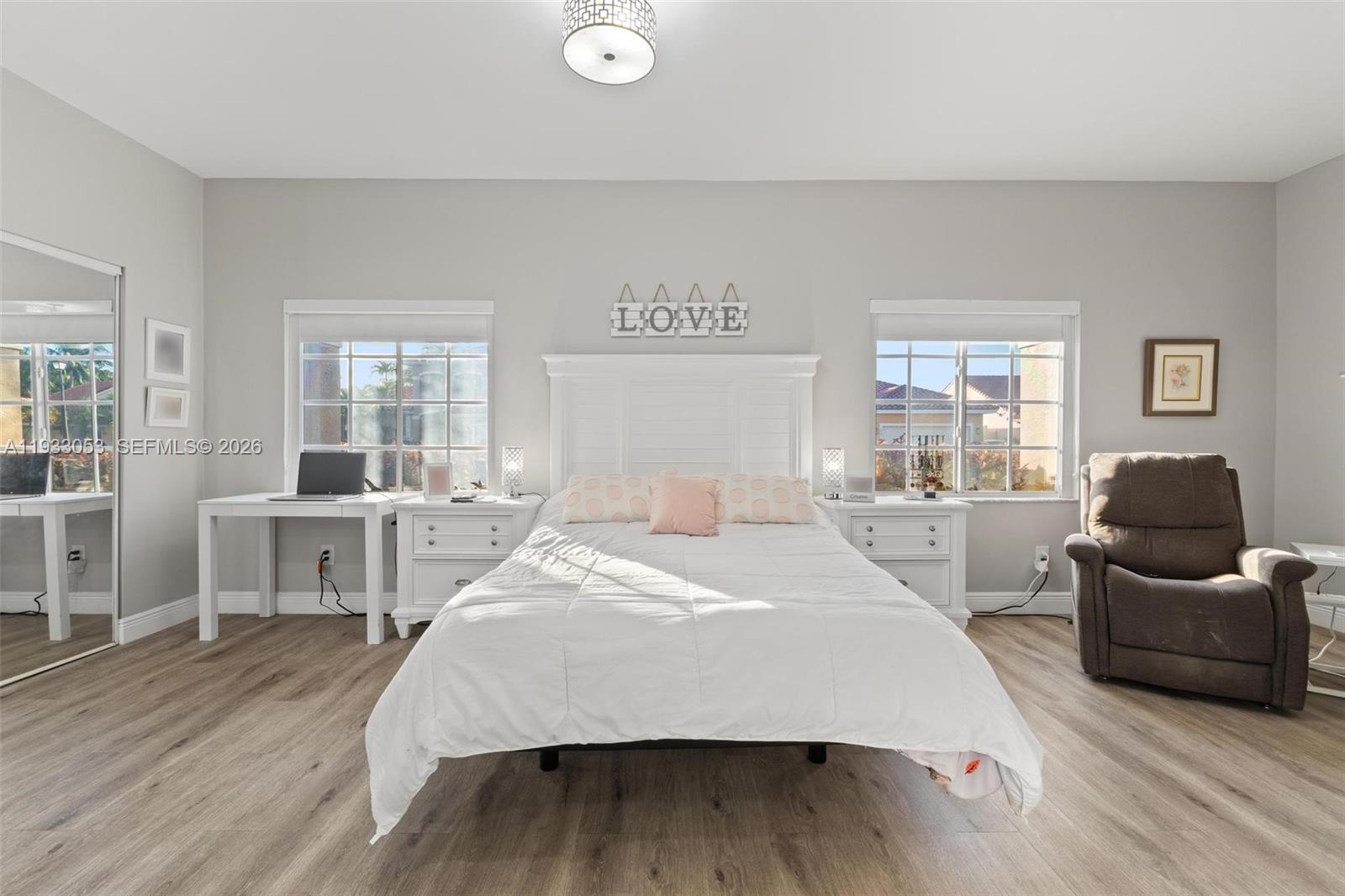 TWIN ACRES - Residential