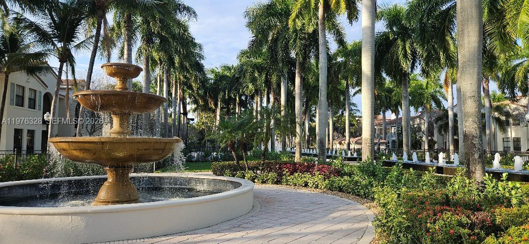 VILLA FLORA CONDO - Residential