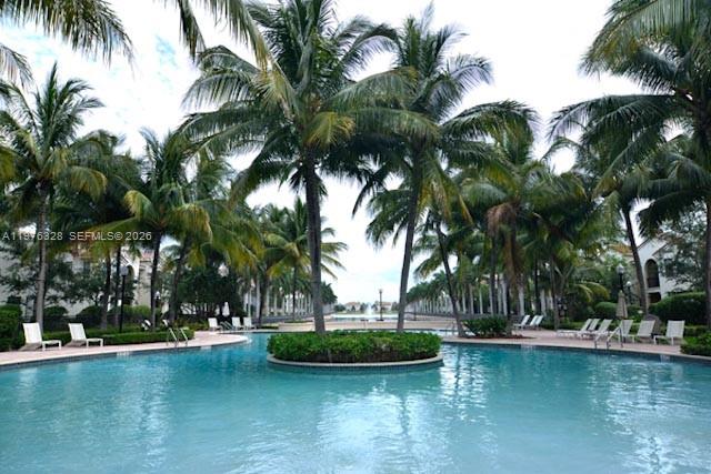 VILLA FLORA CONDO - Residential