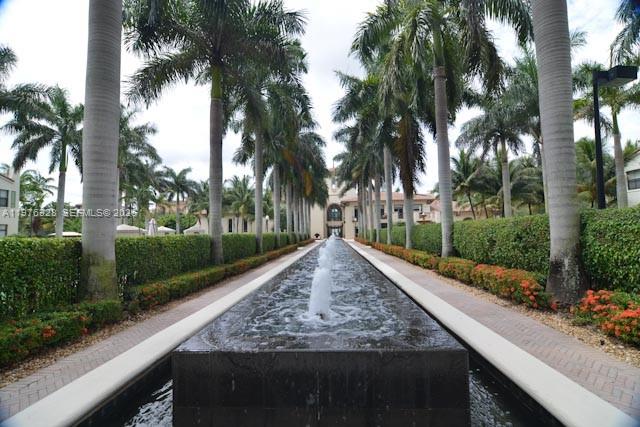 VILLA FLORA CONDO - Residential