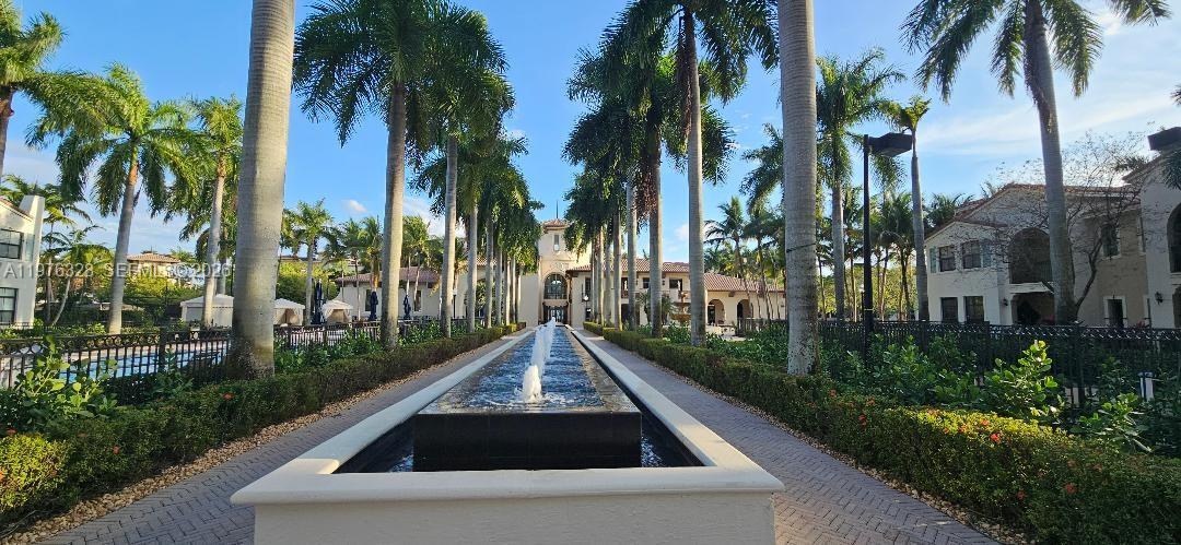 VILLA FLORA CONDO - Residential