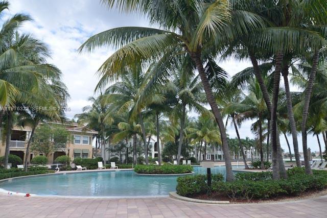 VILLA FLORA CONDO - Residential