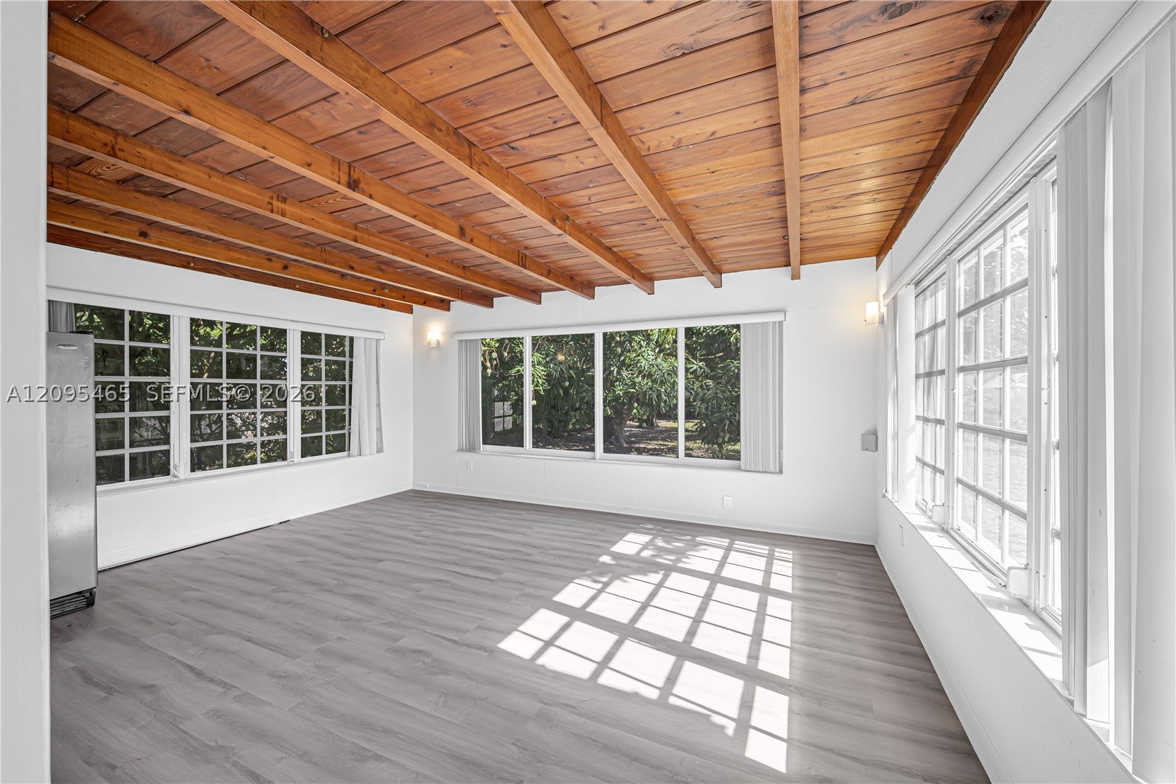 6351 NW 38th Ter