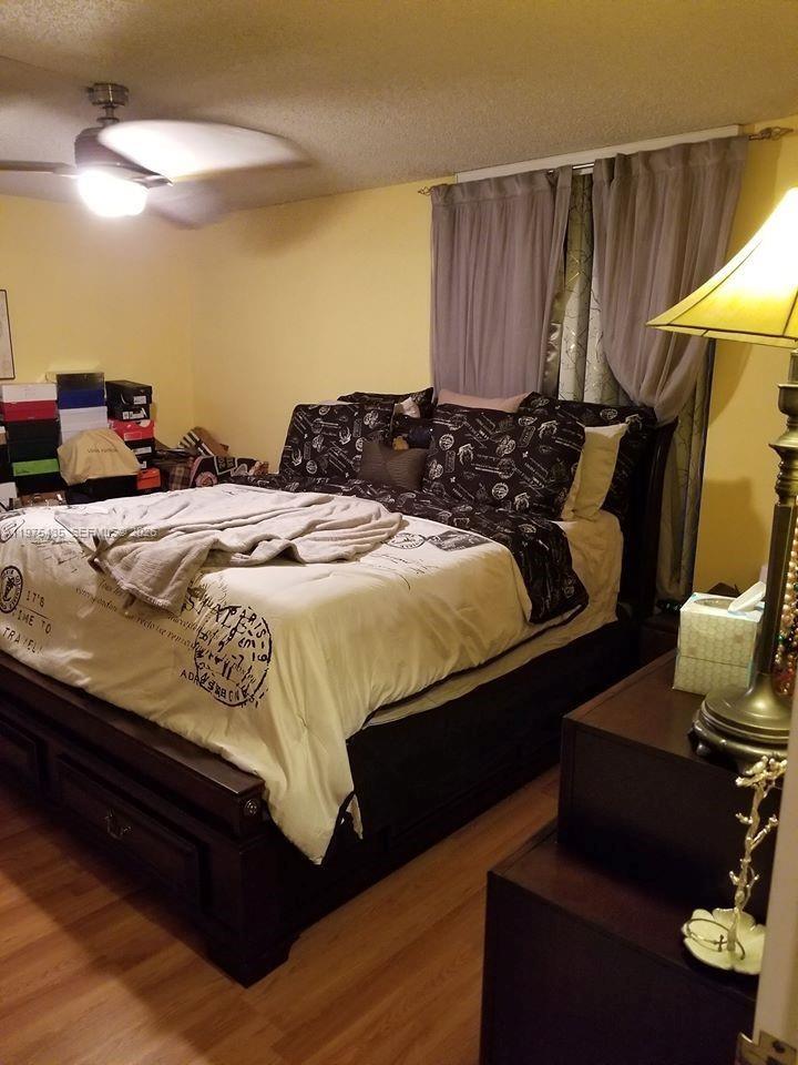 SANDS POINT CONDOMINIUM V - Residential Lease