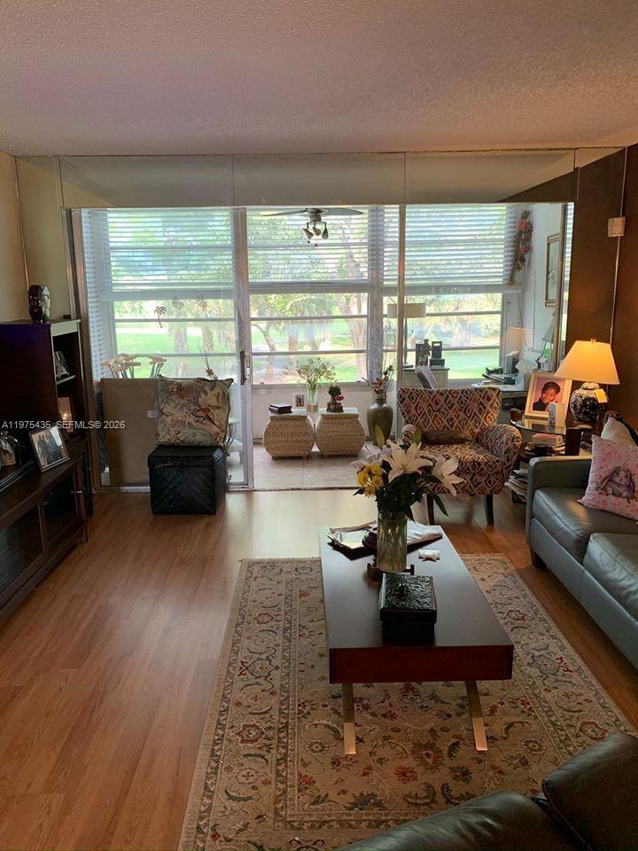 SANDS POINT CONDOMINIUM V - Residential Lease