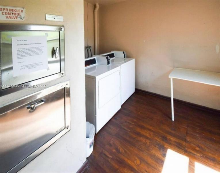 SANDS POINT CONDOMINIUM V - Residential Lease