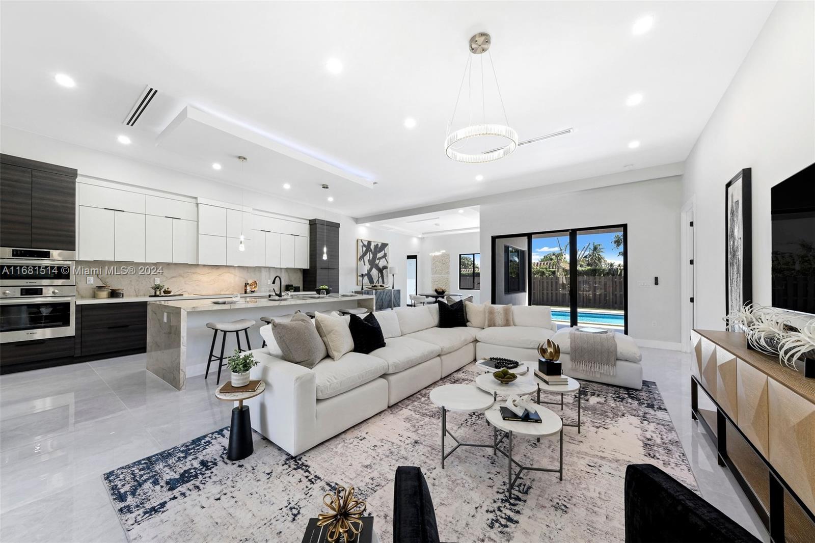 11620 Canal Dr