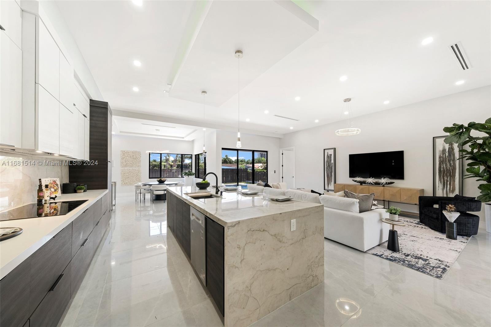 11620 Canal Dr