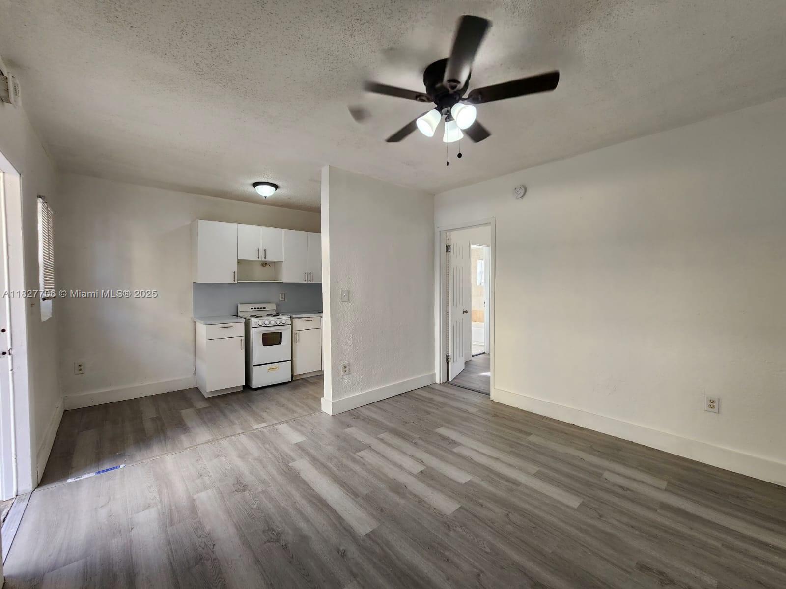 3615 Thomas Ave 1