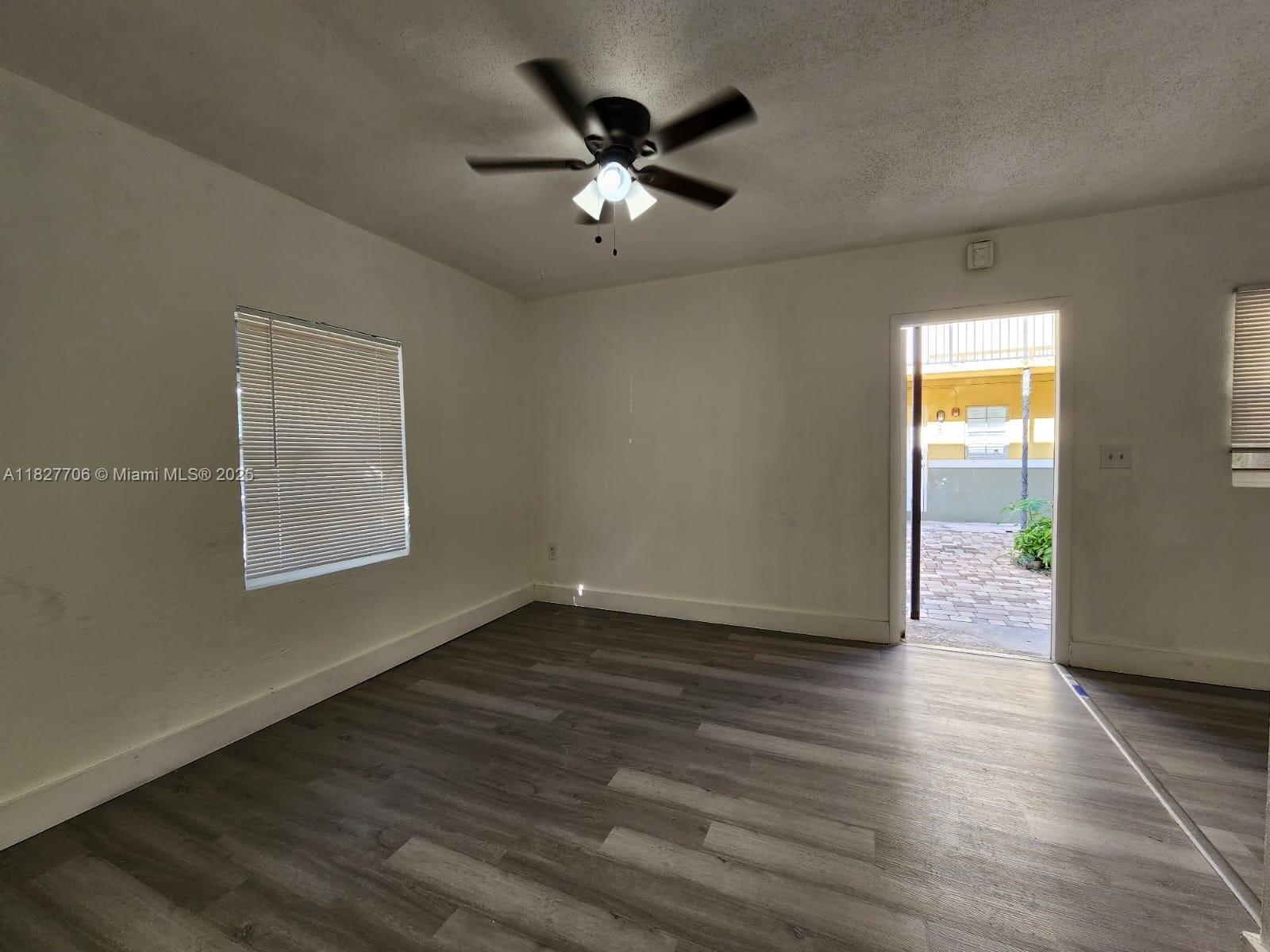 3615 Thomas Ave 1