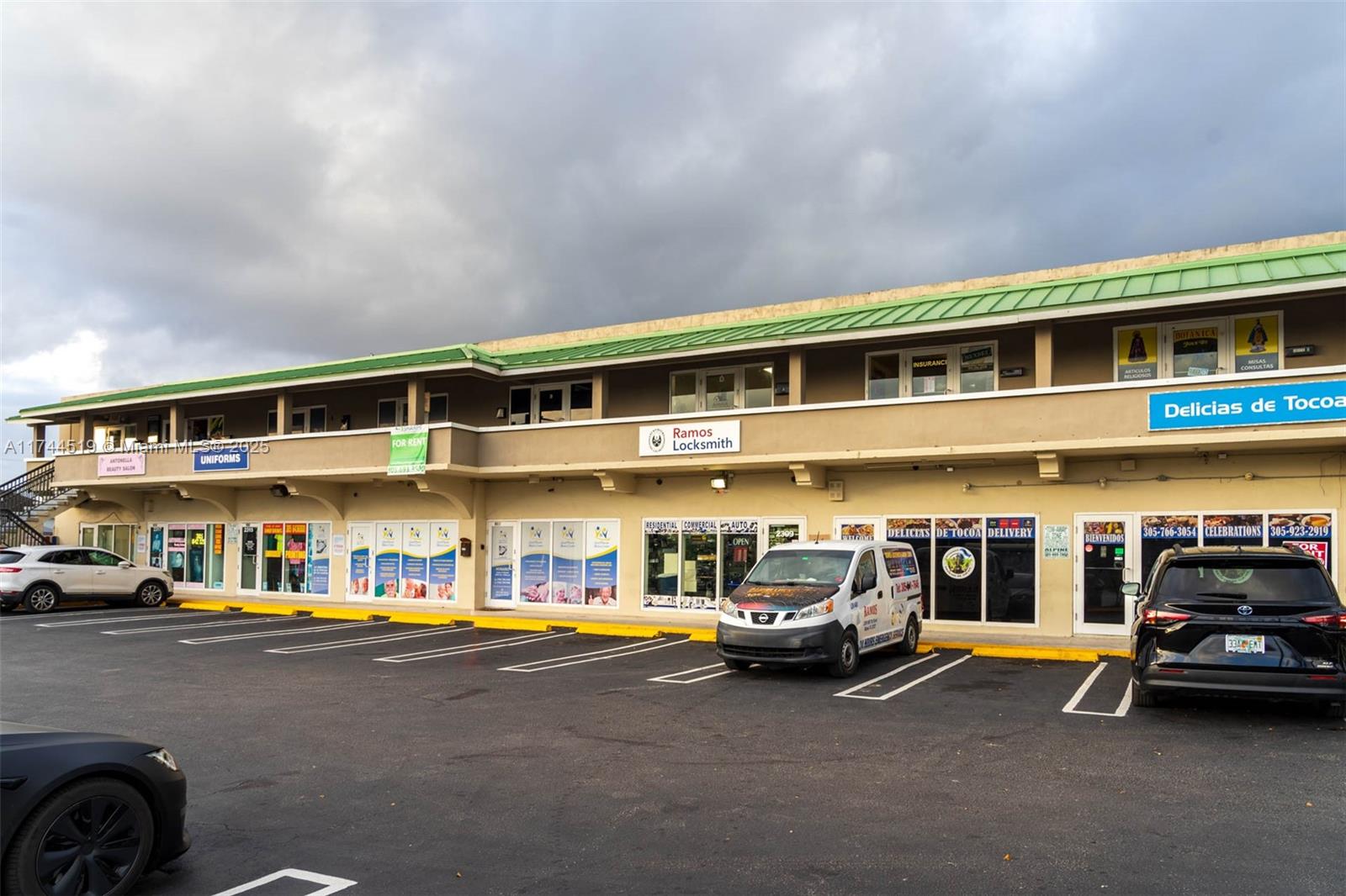 Office space centrally located in the property with a private restroom. The plaza has parking in front while most properties in the area are in the rear. Impact windows and very close to highway access.