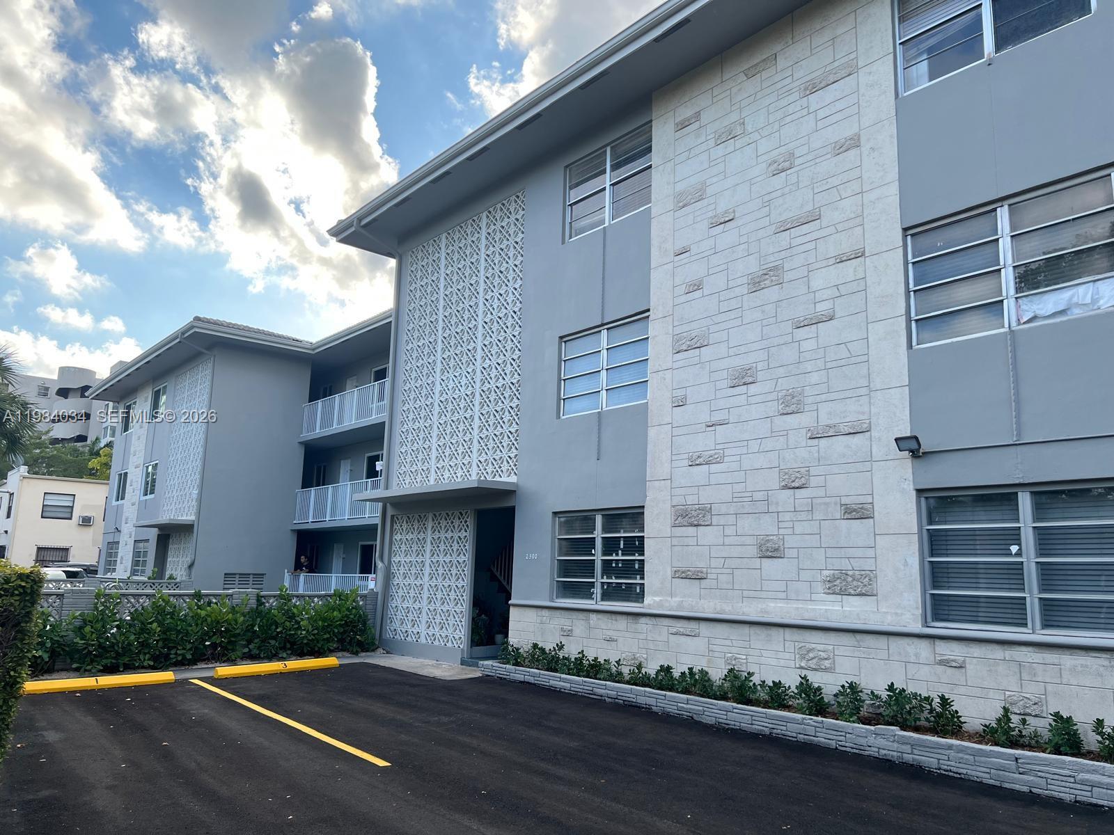 EL MIRAMAR CONDO - Residential Lease