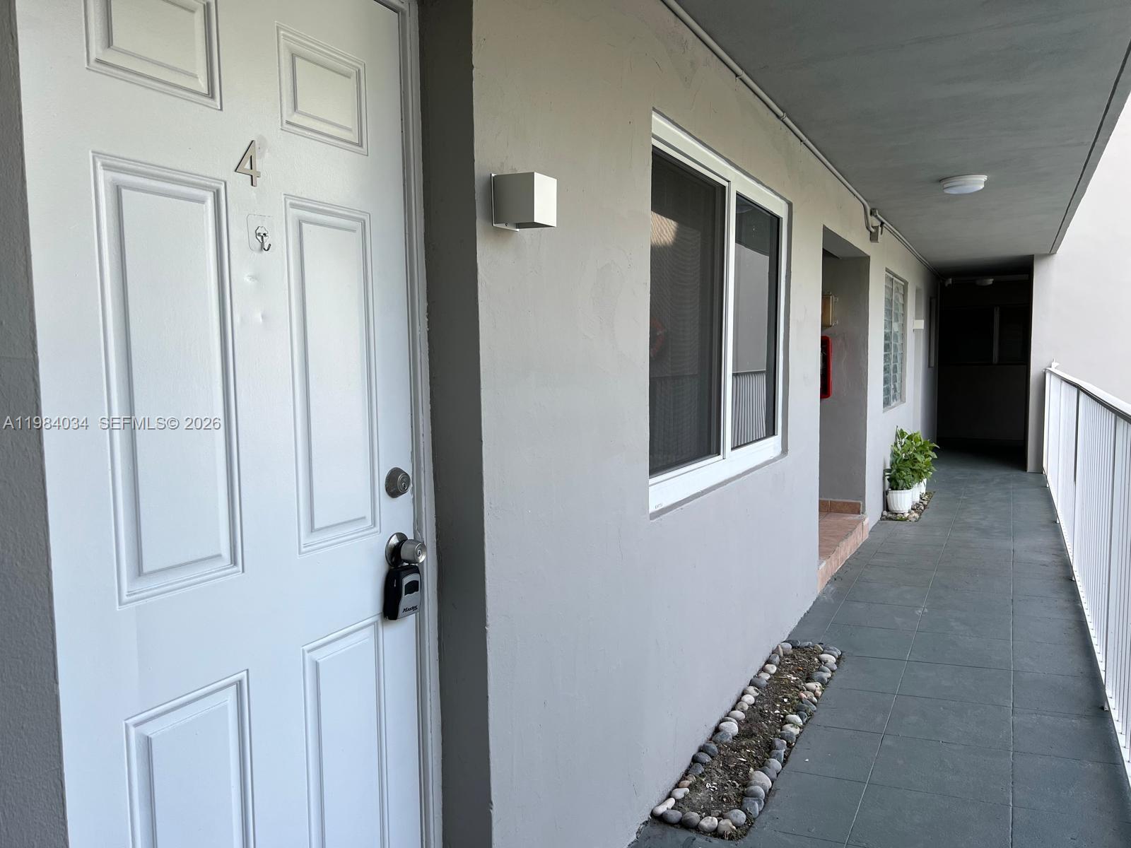 EL MIRAMAR CONDO - Residential Lease