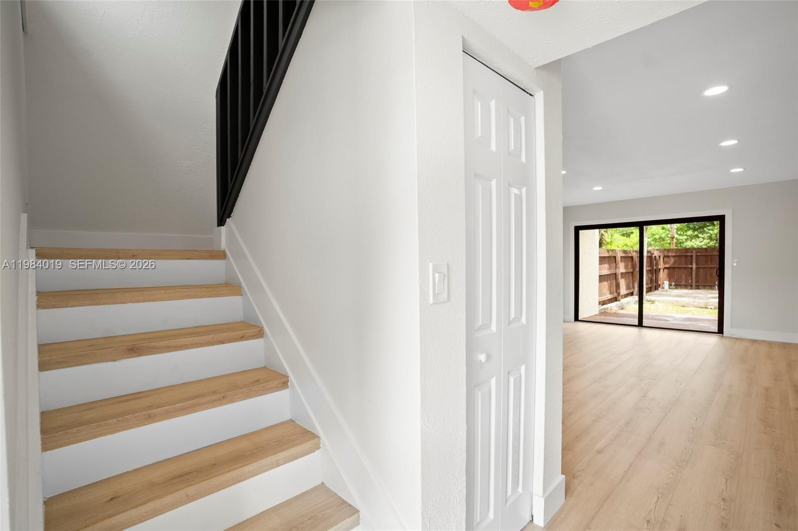 SEAPINES - Residential Lease