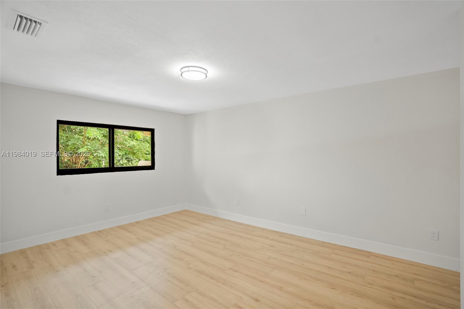 SEAPINES - Residential Lease