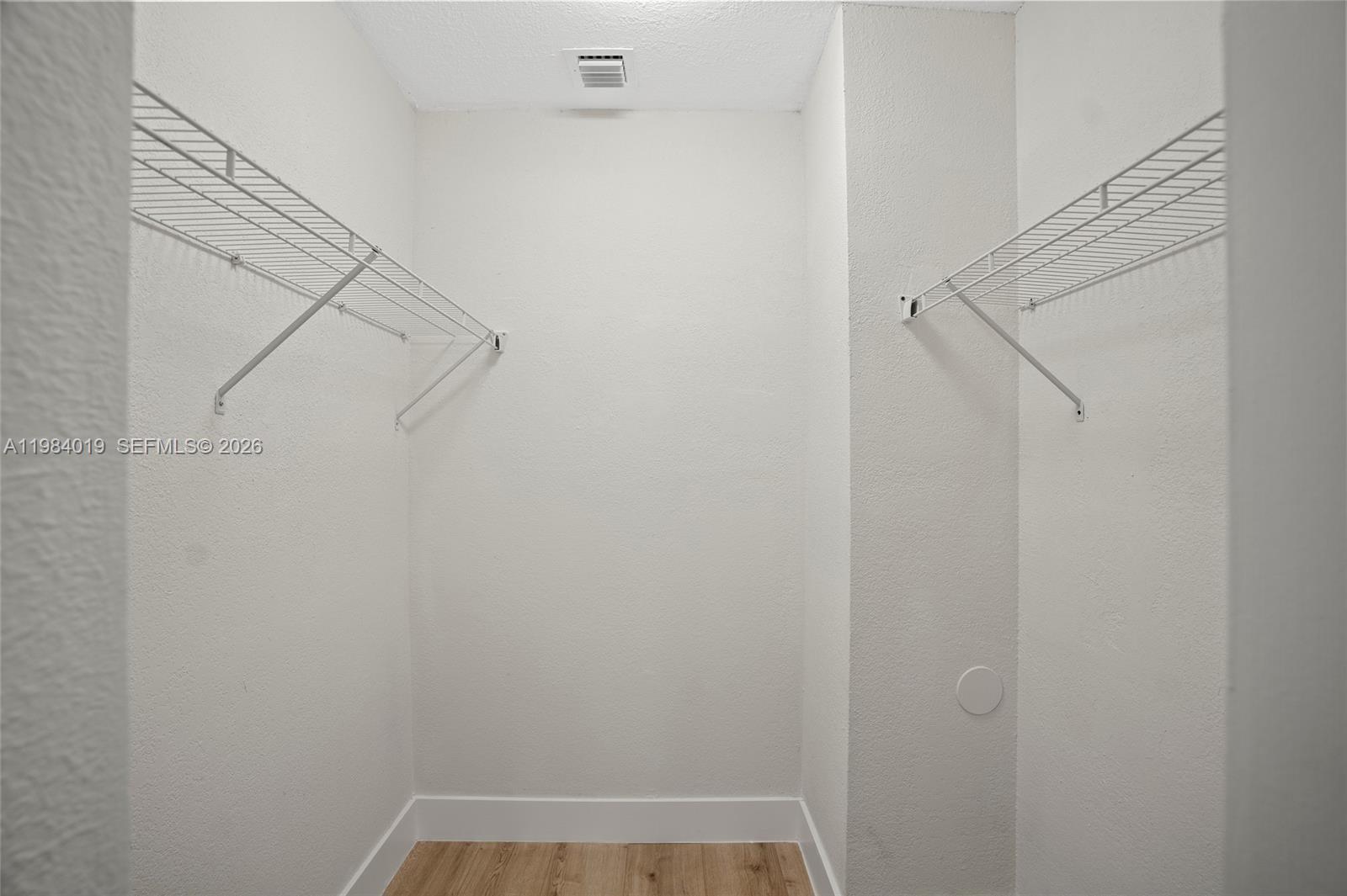 SEAPINES - Residential Lease