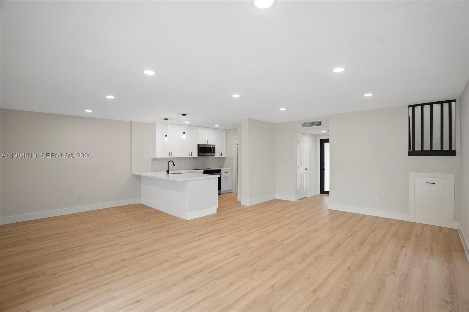 SEAPINES - Residential Lease