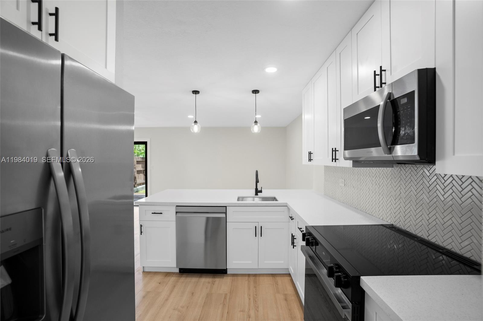 SEAPINES - Residential Lease