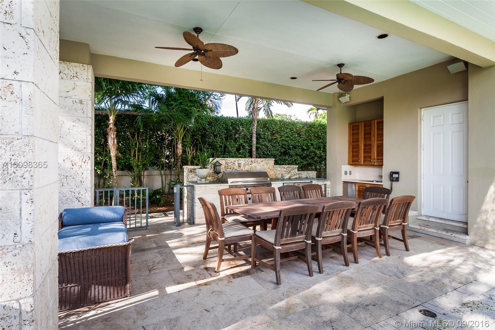 C GABLES RIVIERA SEC 9 - Residential