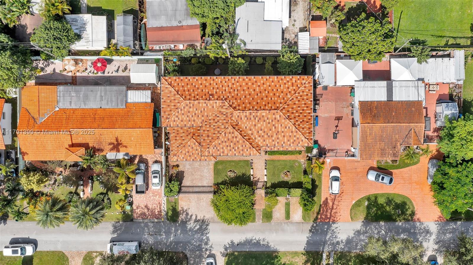 CAMNER GABLES 1ST ADDN - Residential