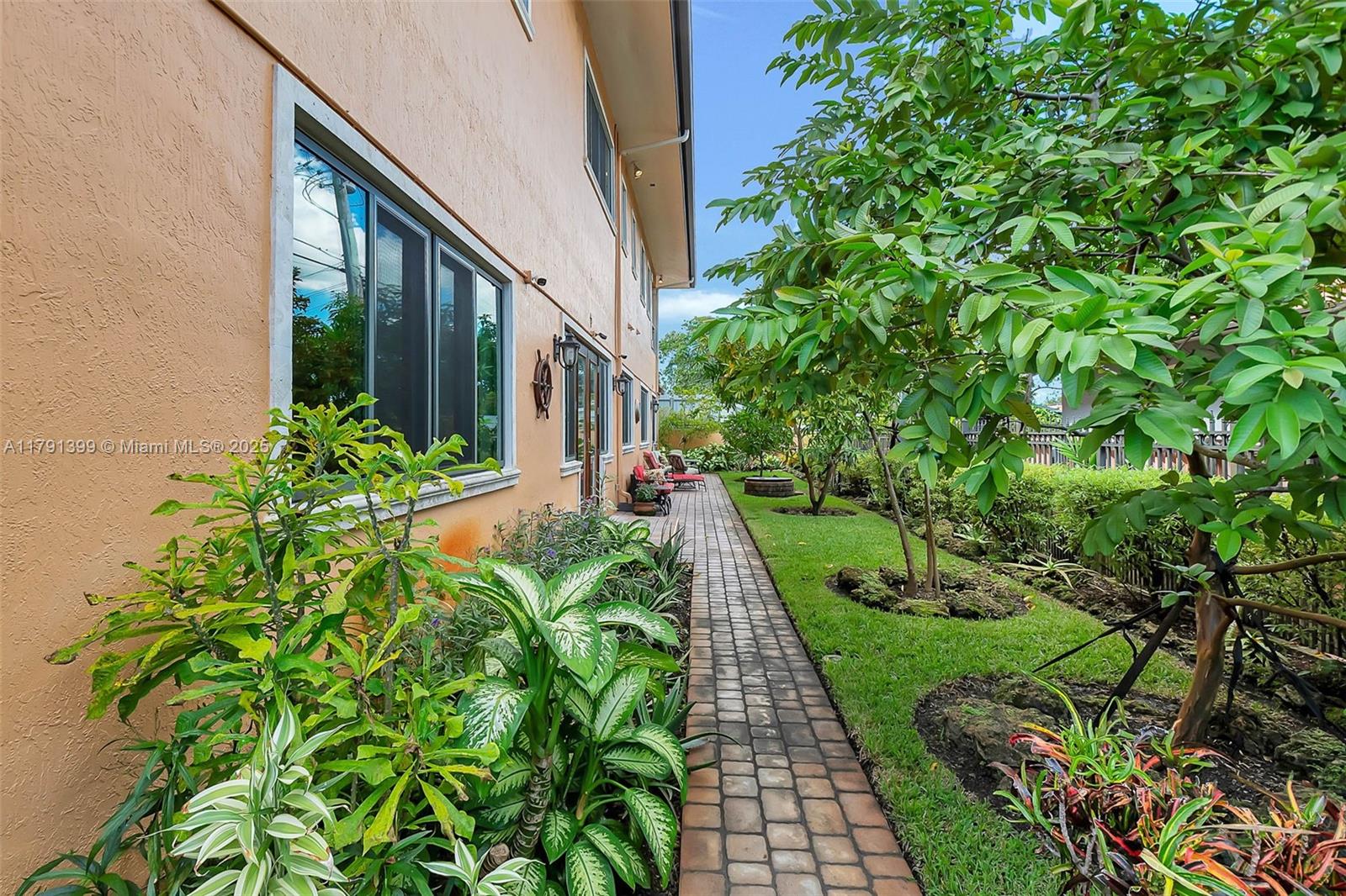 CAMNER GABLES 1ST ADDN - Residential