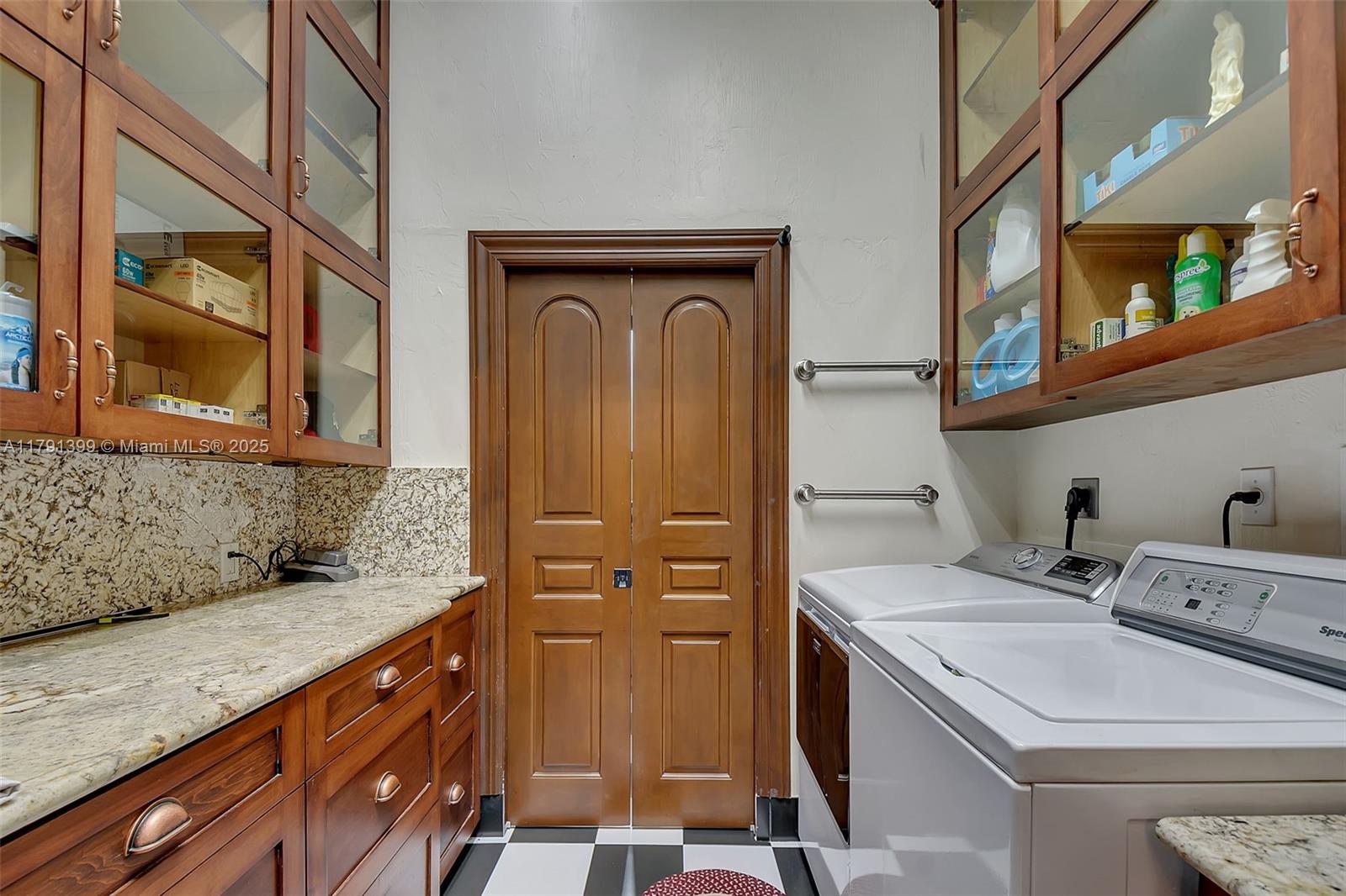 CAMNER GABLES 1ST ADDN - Residential