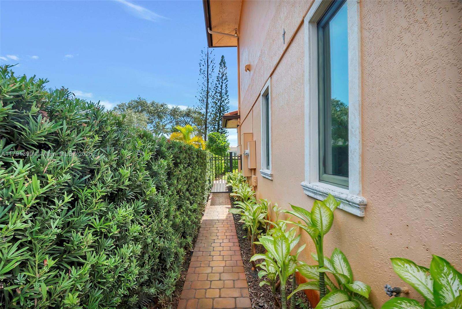 CAMNER GABLES 1ST ADDN - Residential