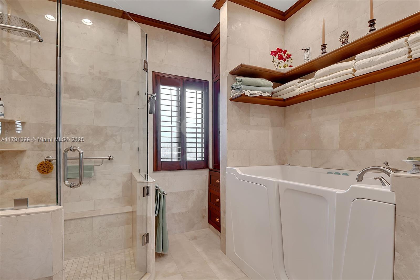 CAMNER GABLES 1ST ADDN - Residential