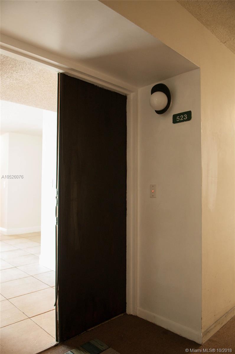 INTERNATIONAL PARK CONDO - Residential Lease