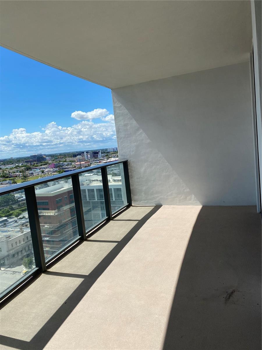 1600 NE 1st Ave 1711