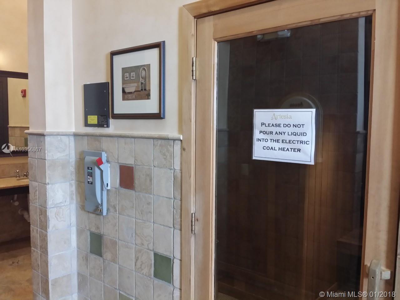 VILLA CARRARA CONDO - Residential
