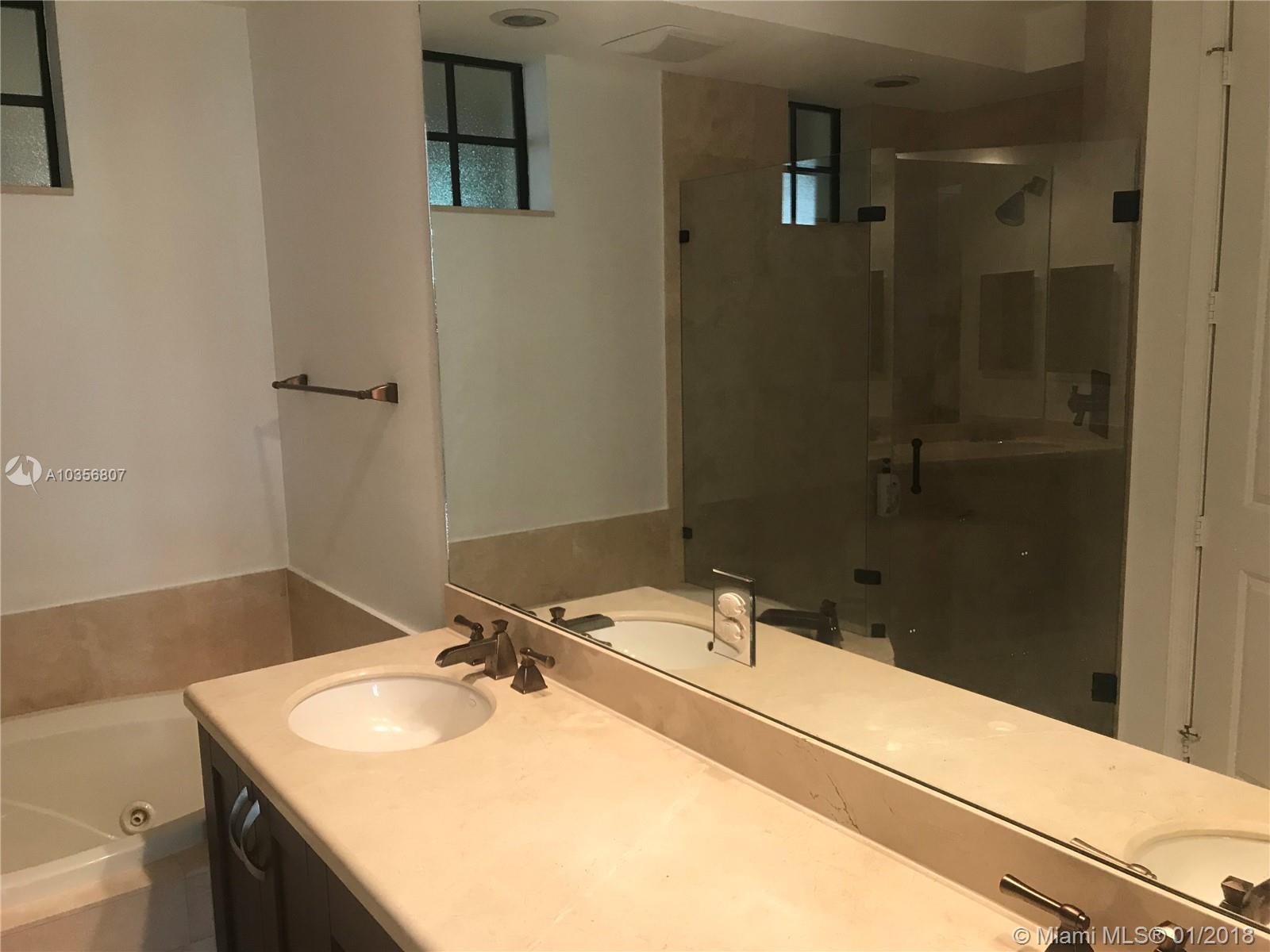 VILLA CARRARA CONDO - Residential