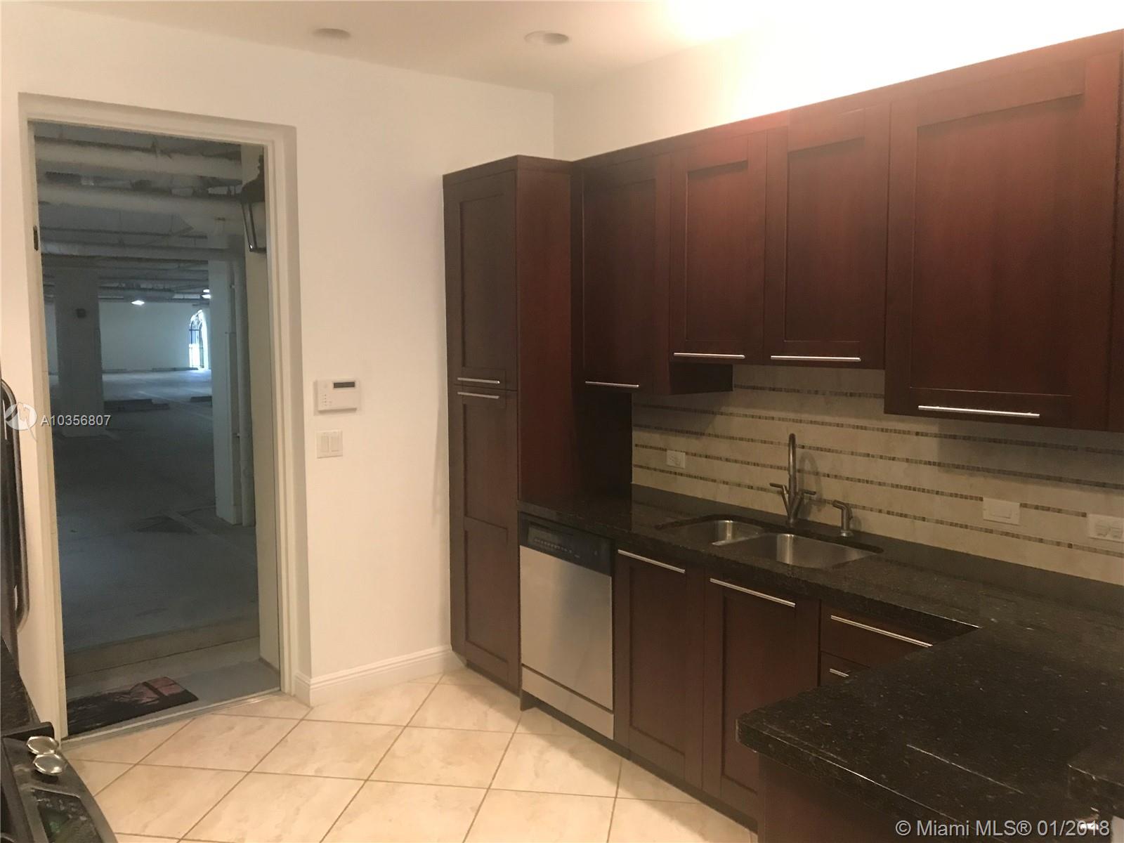 VILLA CARRARA CONDO - Residential