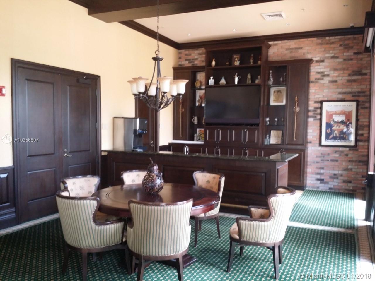 VILLA CARRARA CONDO - Residential