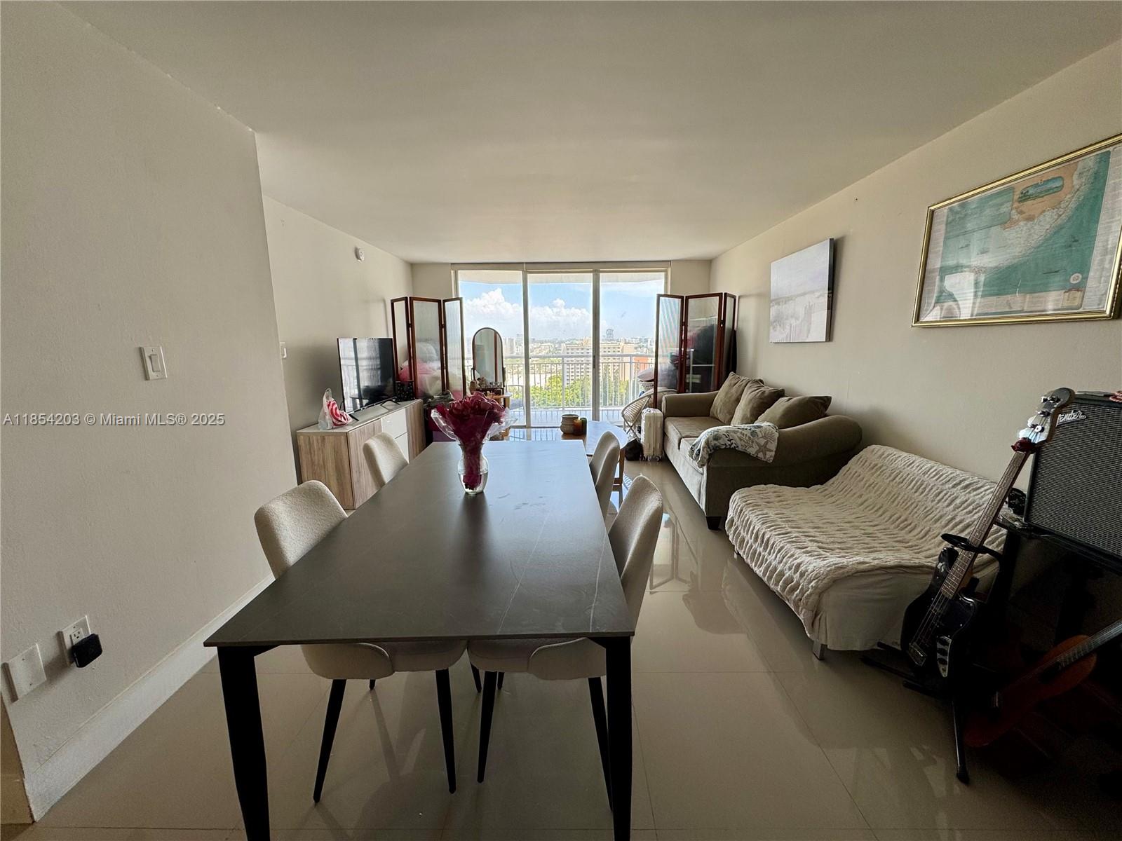 DEL PRADO MARINA - Residential