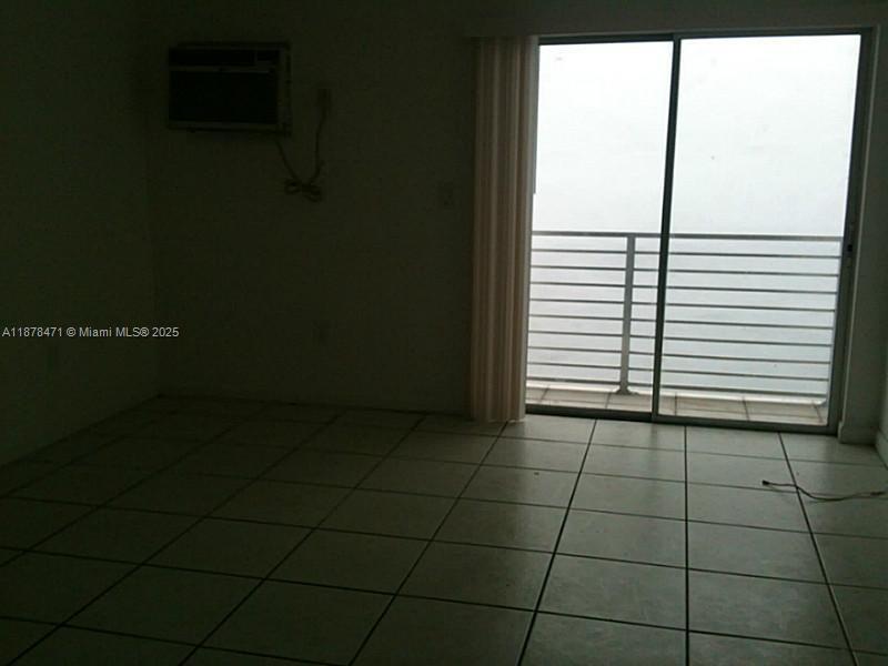 SUNSHINE BAY CONDO - Residential