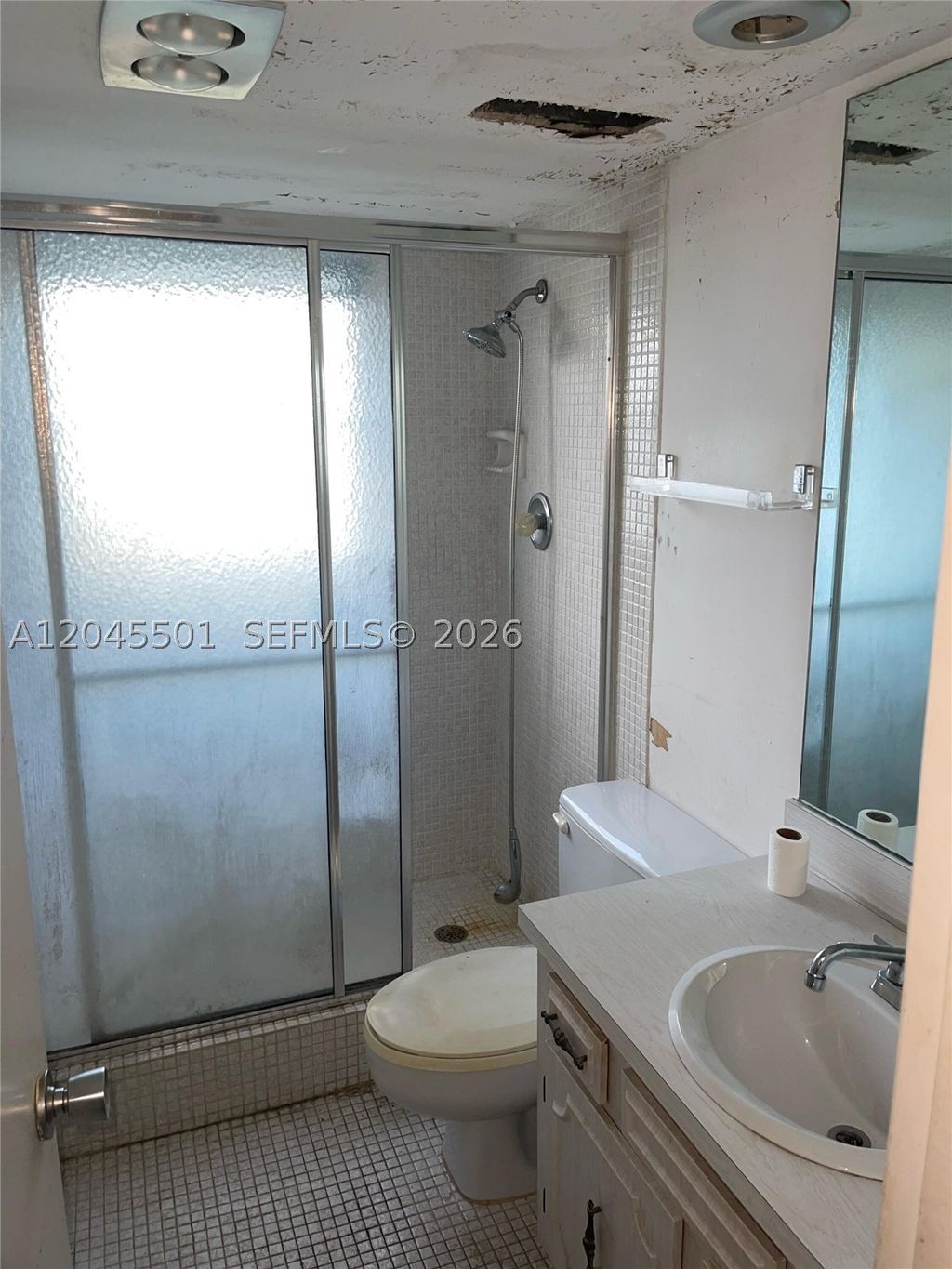 Photo of 3090 N Course Dr #401, Pompano Beach, FL 33069 (MLS # A12045501)