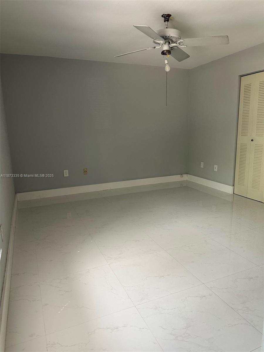 COUNTRY LAKE MANORS SEC 3 - Residential