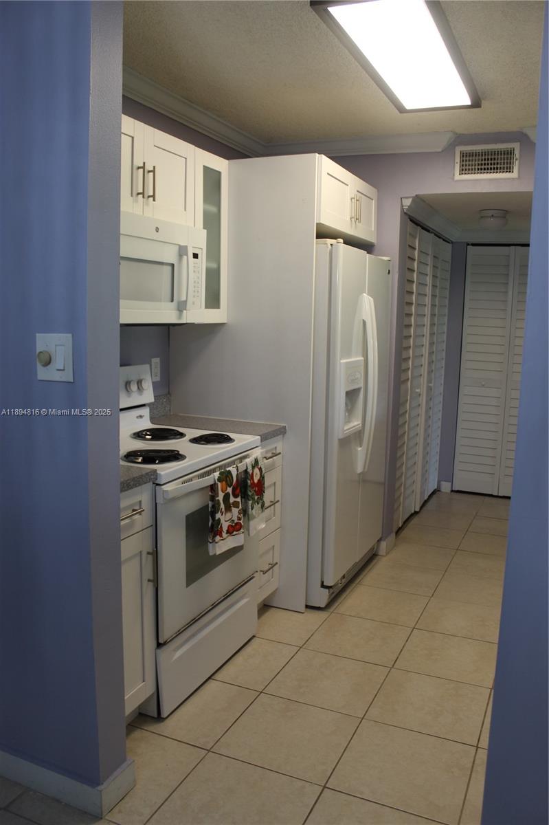 ROYAL PALM PLACE - Residential Lease