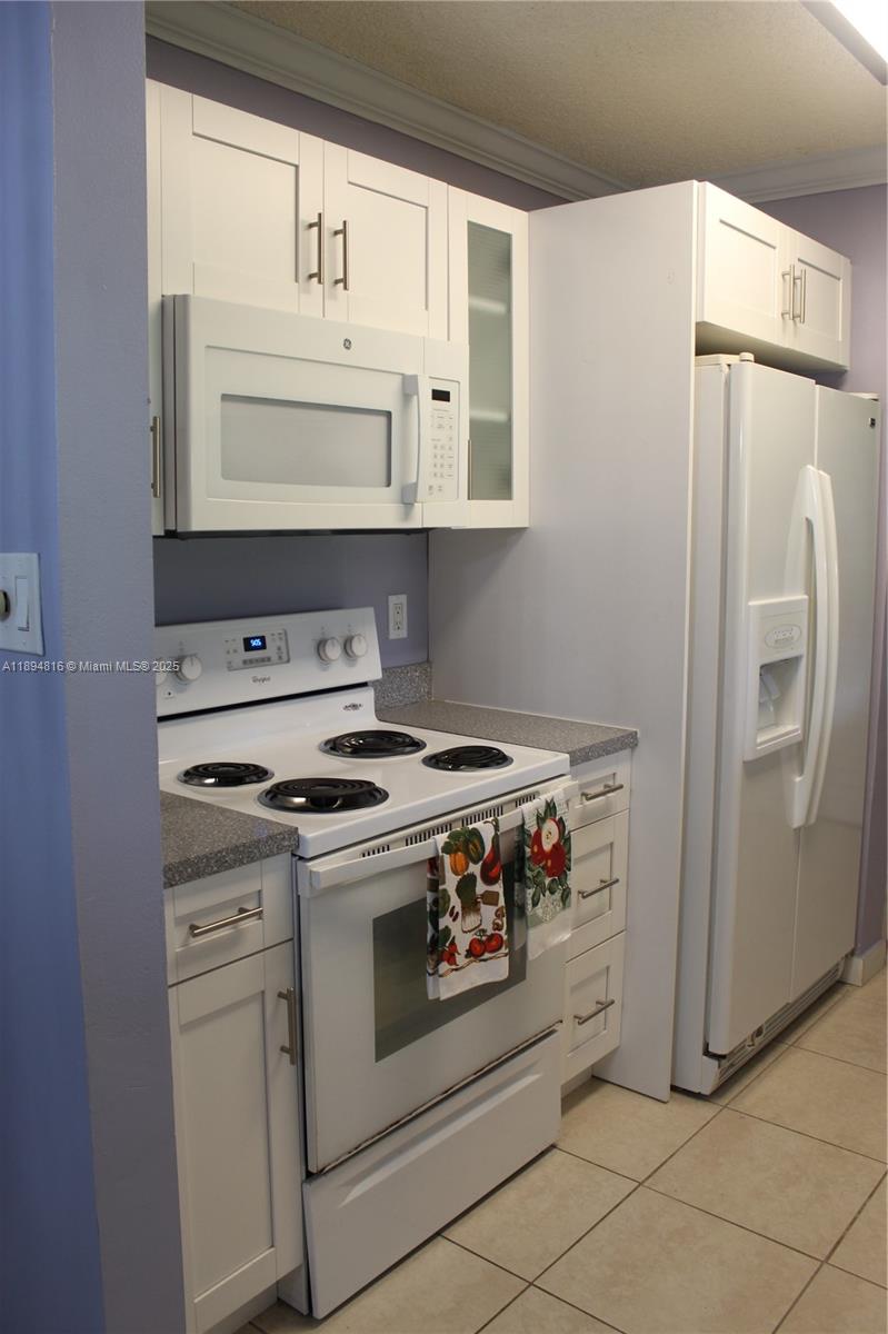 ROYAL PALM PLACE - Residential Lease