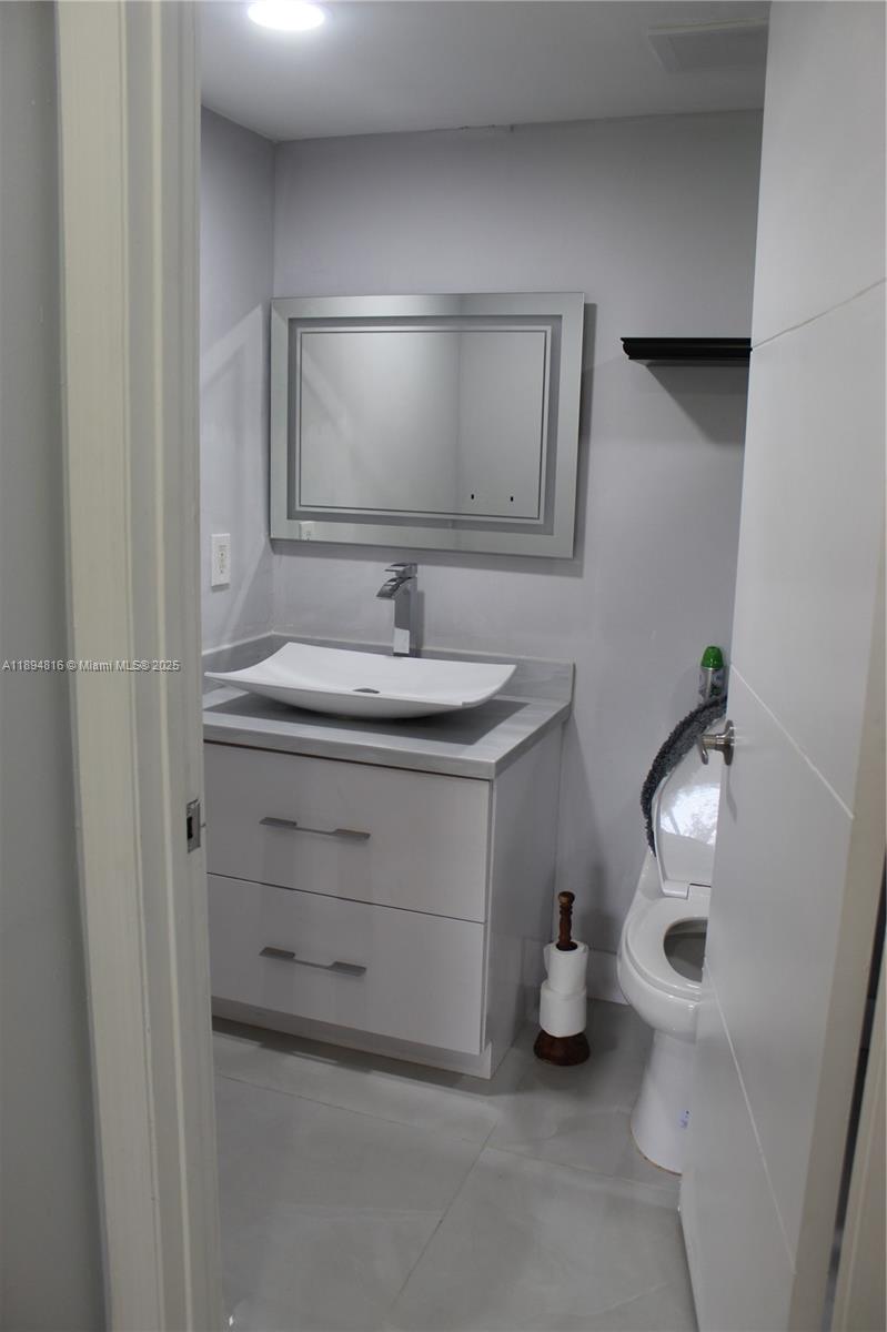 ROYAL PALM PLACE - Residential Lease