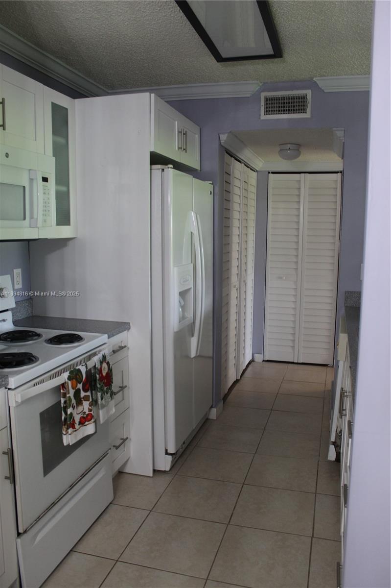 ROYAL PALM PLACE - Residential Lease