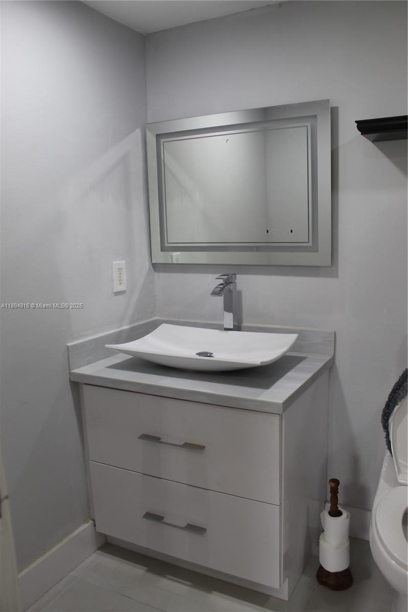 ROYAL PALM PLACE - Residential Lease