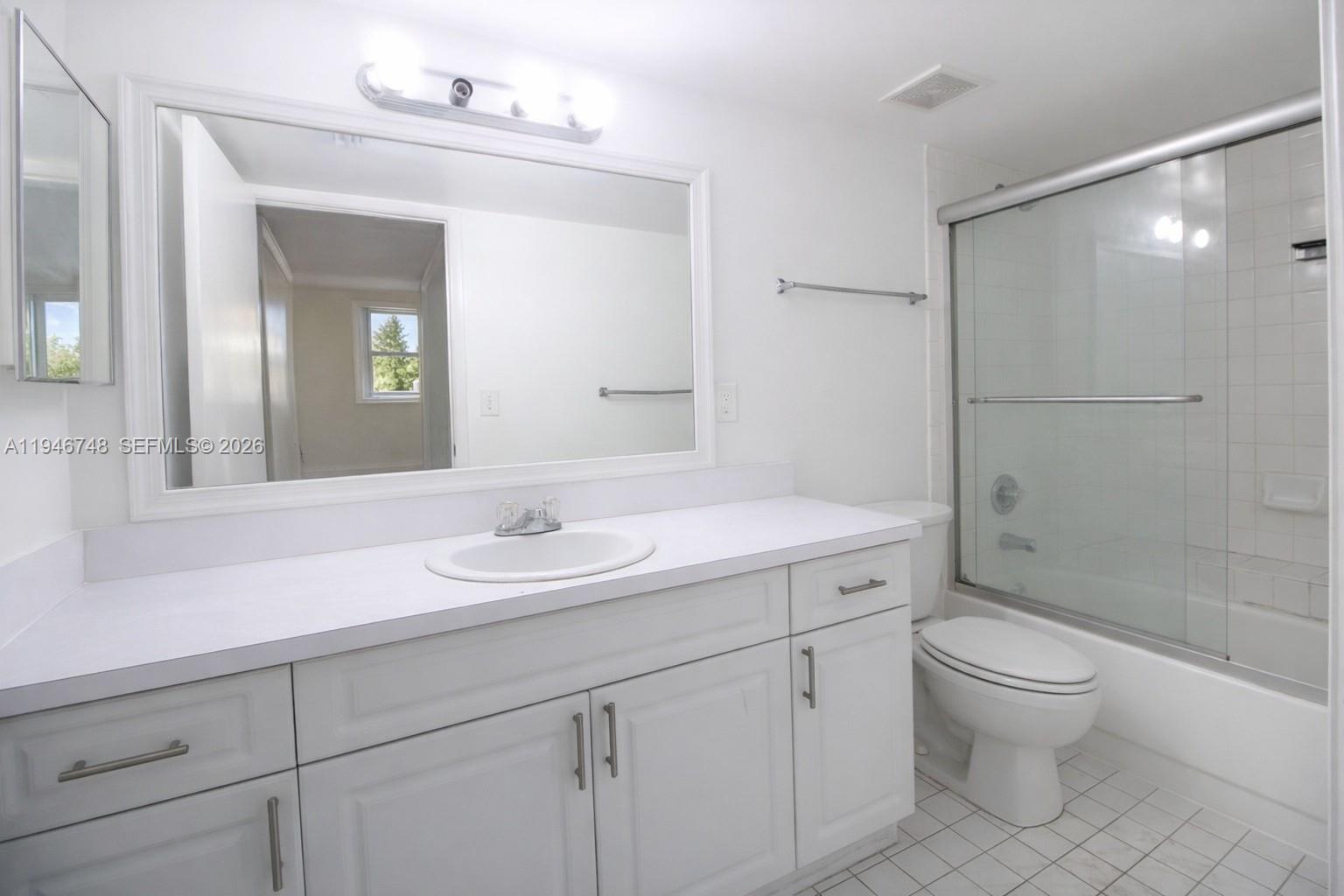 LAS VISTAS AT DORAL CONDO - Residential