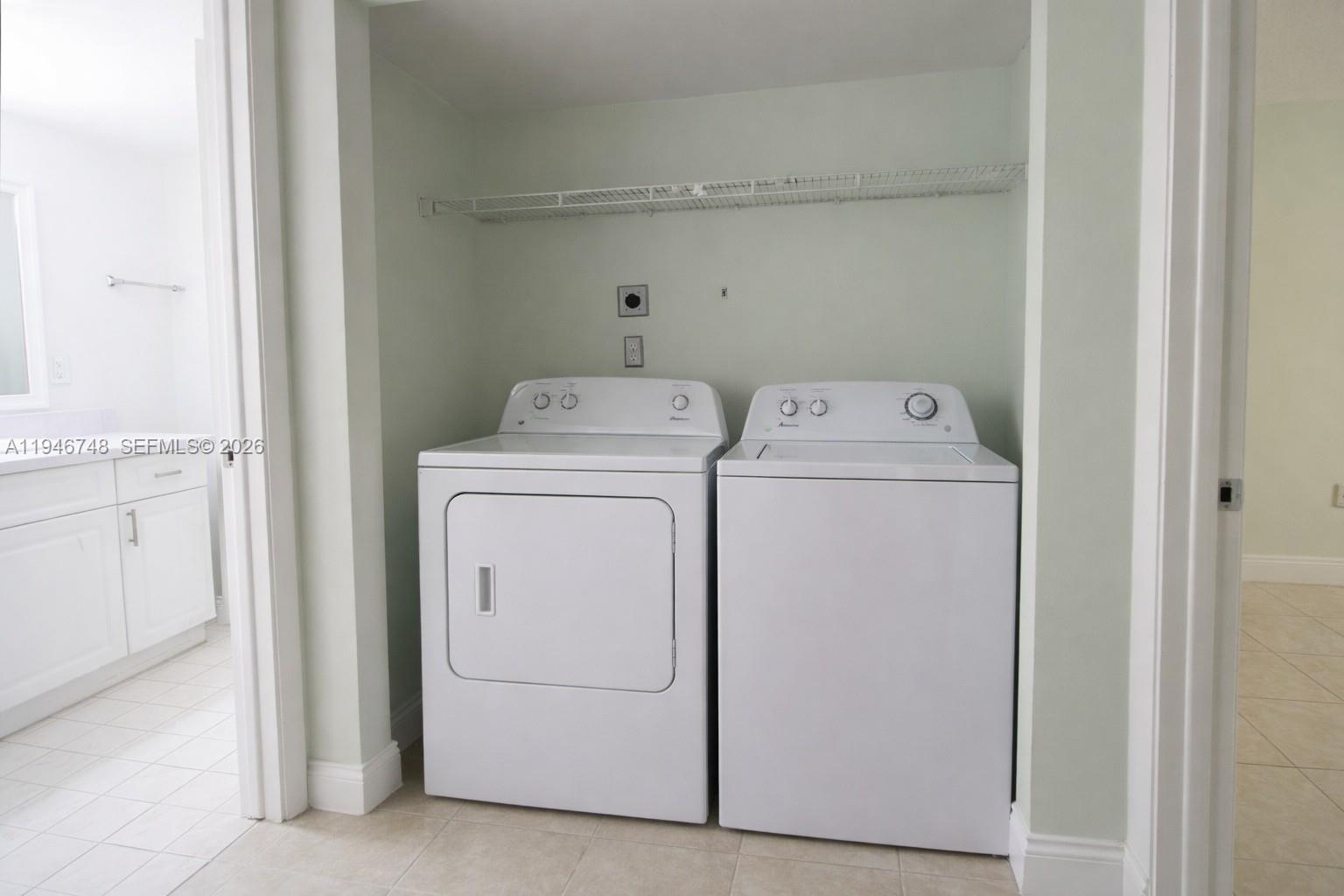 LAS VISTAS AT DORAL CONDO - Residential