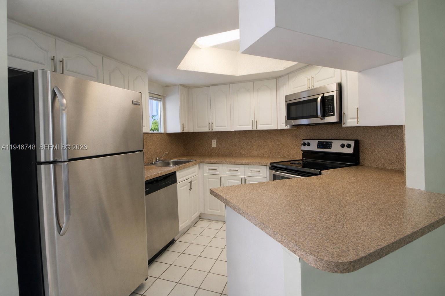 LAS VISTAS AT DORAL CONDO - Residential