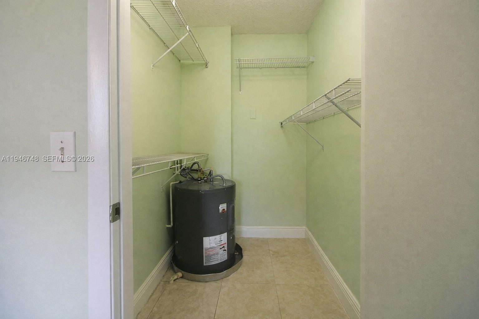 LAS VISTAS AT DORAL CONDO - Residential